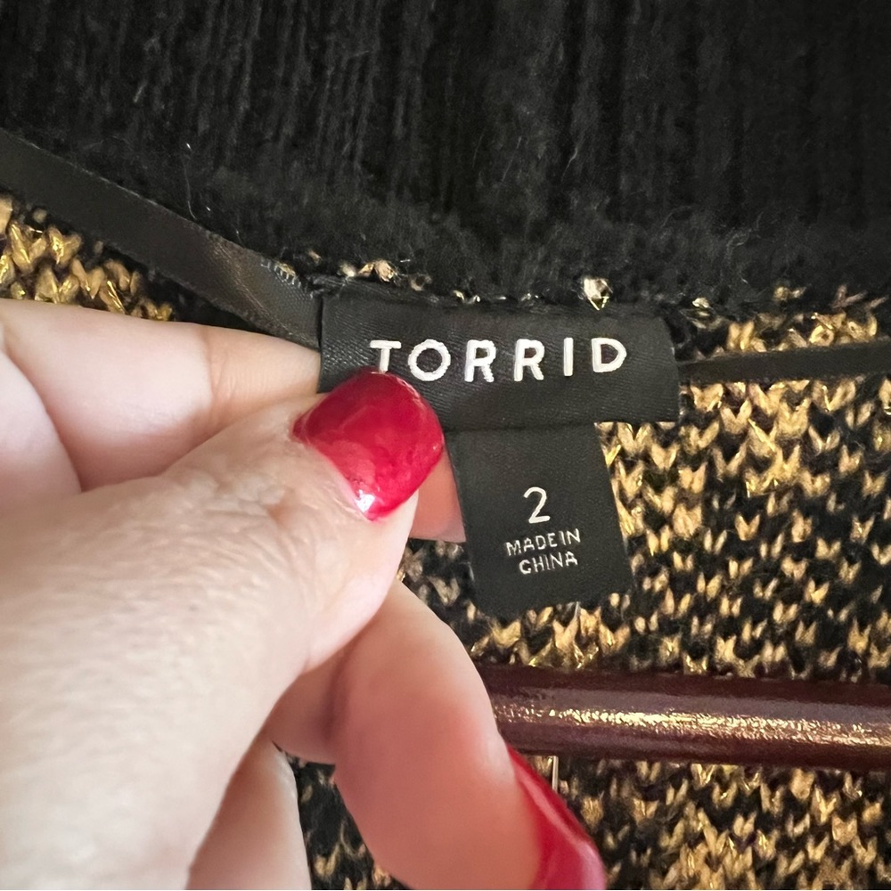 Torrid Vegan Cashmere Duster Jacquard Lurex Sweater Size 2 NWT - Picture 10 of 11